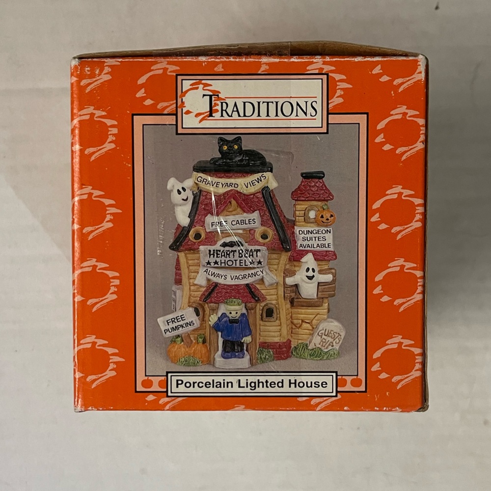 Traditions Lighted Porcelain Haunted House HX1237  - Vintage
